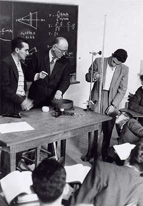 Laboratorios física 1951