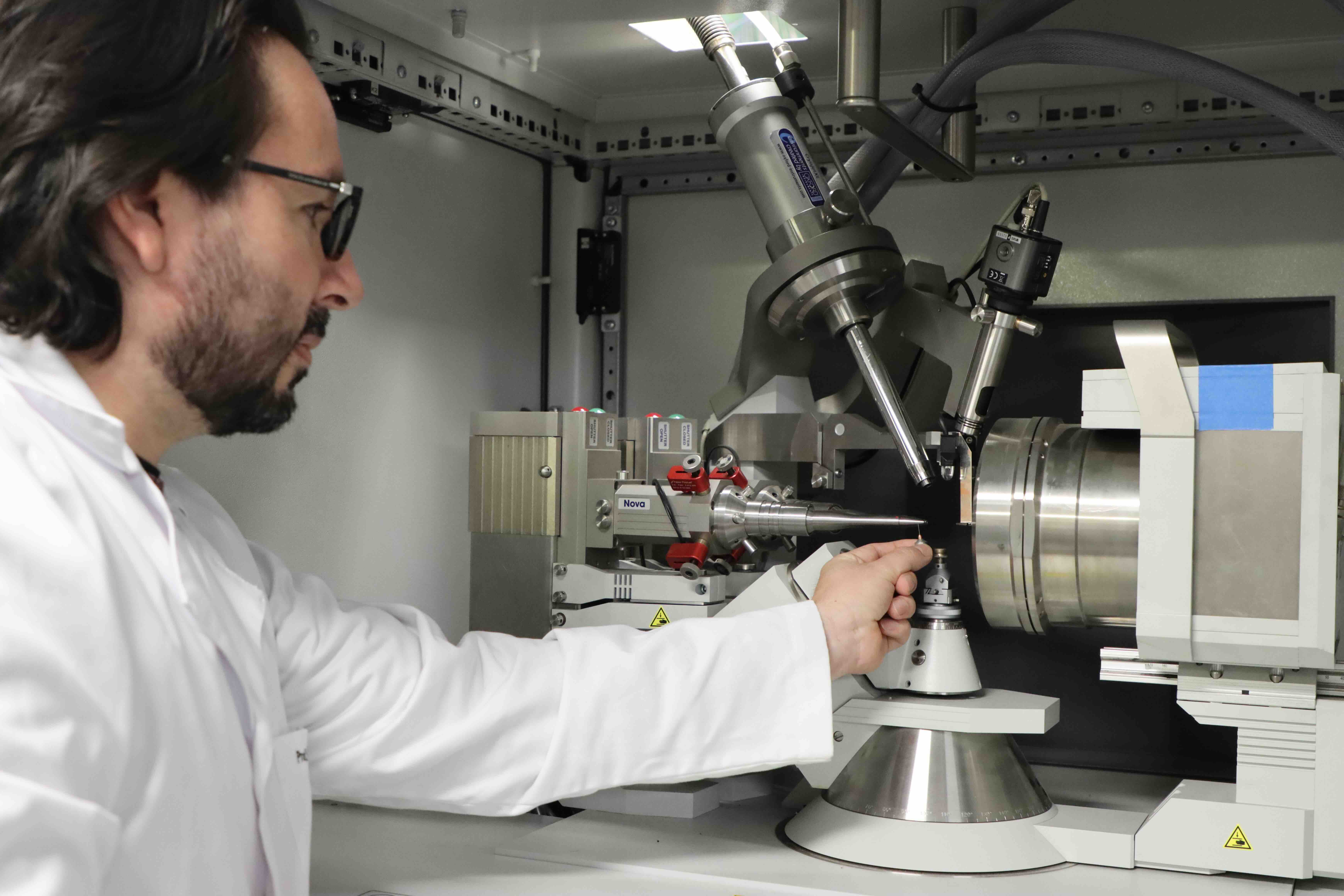 Profesor en el laboratorio