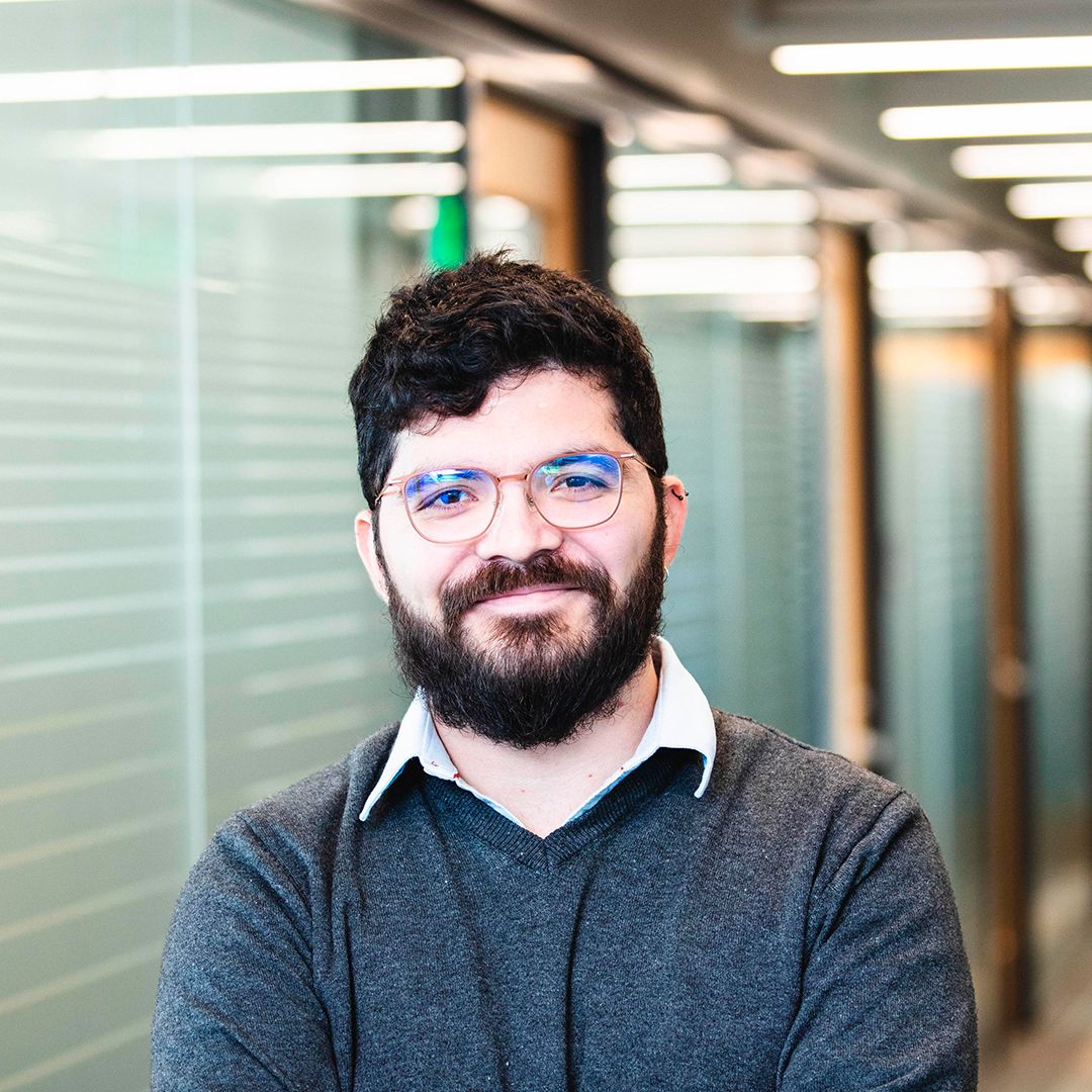 El pasado 26 de febrero Mateo Díaz, egresado de nuestro pregrado y maestría en Matemáticas, recibió el premio Early Carreer, de la National Science Foundation (NSF), en Estados Unidos.   