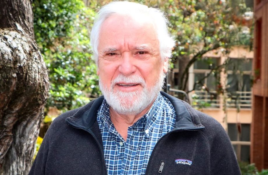 La Academia Colombiana de Ciencias Exactas, Físicas y Naturales, otorgó a Felipe Guhl, profesor emérito en nuestro Departamento de Ciencias Biológicas, el Premio Nacional a la Obra Integral de un Científico, en reconocimiento a sus actos, cualidades científicas y académicas, además de las contribuciones al fortalecimiento de la ciencia a través de su liderazgo en la investigación de la parasitología tropical.