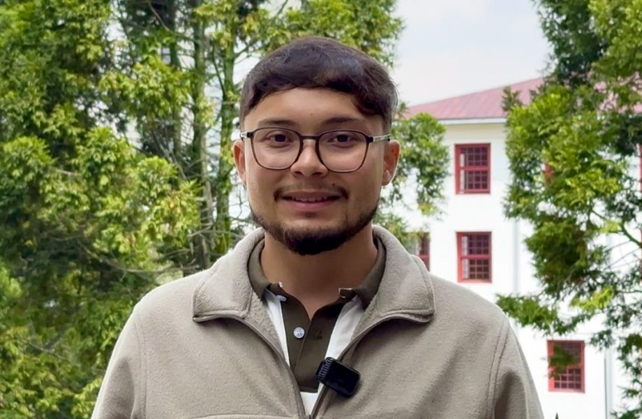 Manuel Martínez Motta, egresado de nuestro pregrado en Geociencias, hizo parte de un equipo de investigadores que descubrió piel fosilizada de ictiosaurio en Villa de Leyva.  