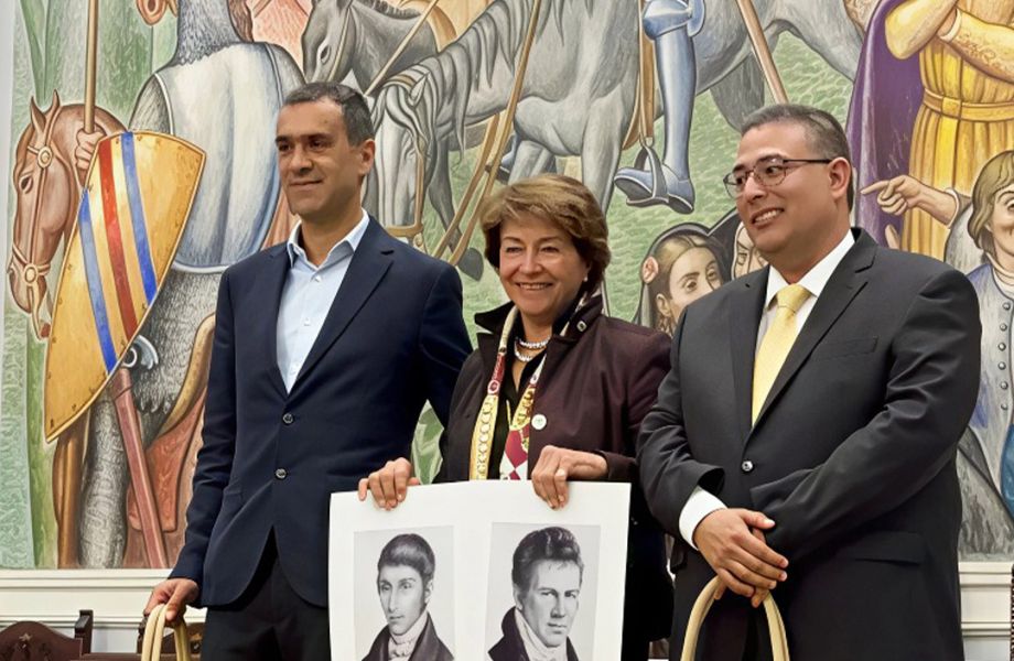 El estudio “Volcanoes, evolving landscapes, and biodiversity in Neotropical mountains” fue merecedor de este reconocimiento, otorgado por la Academia Colombiana de Ciencias Exactas, Físicas y Naturales. Cada dos años son premiados investigadores que hayan hecho importantes aportes al estudio de la biogeografía en Colombia.